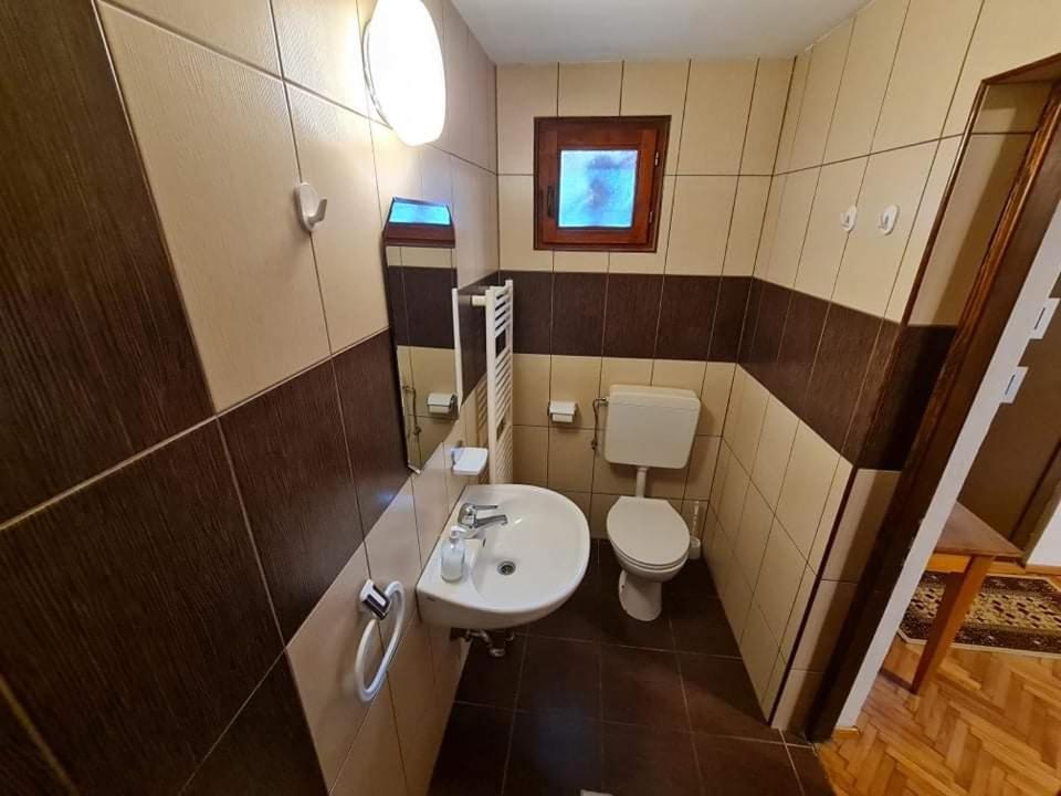 Pensiunea Otilia Segesvár Szoba fotó